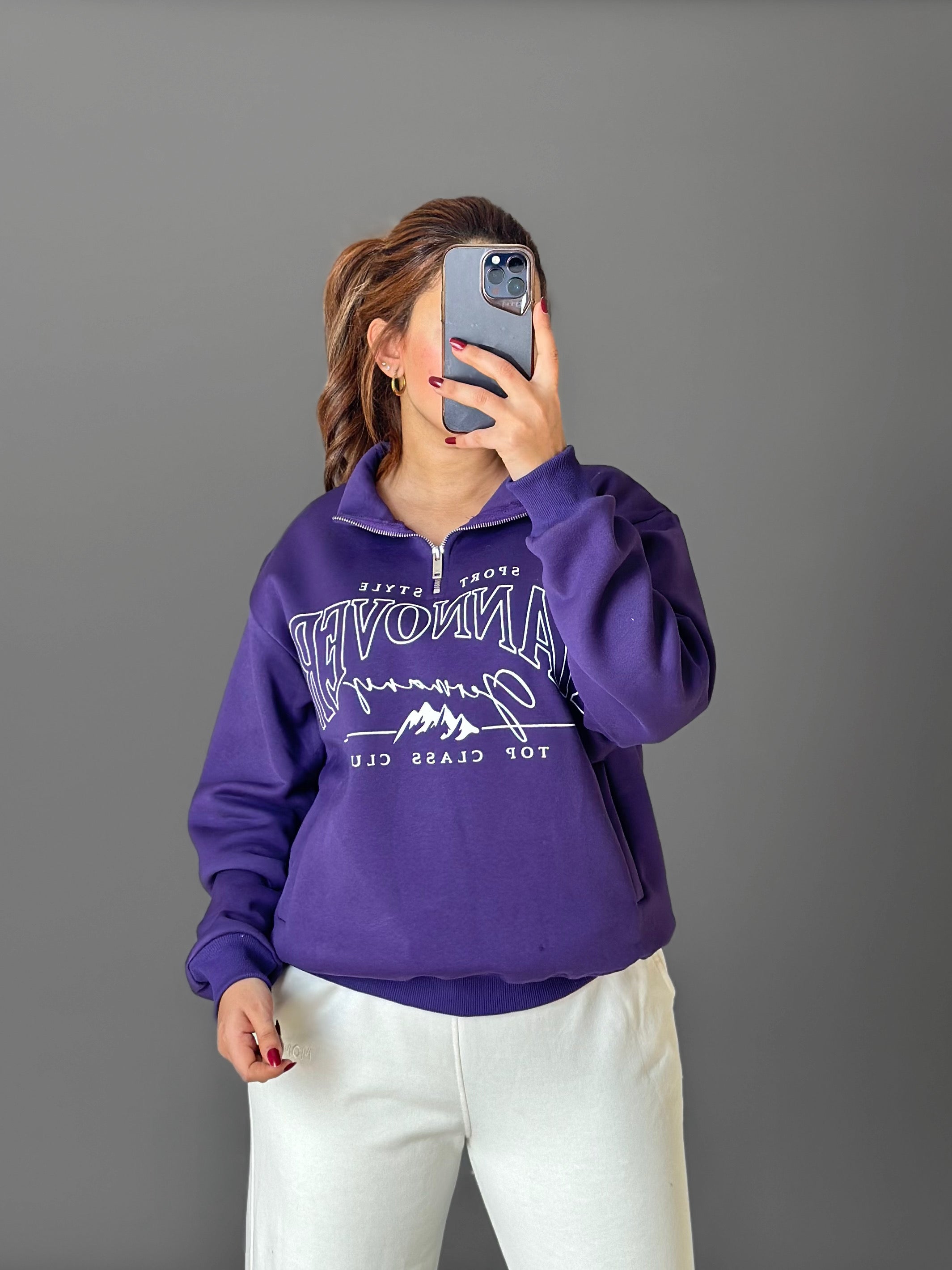 Quarter zipper sweatshirt