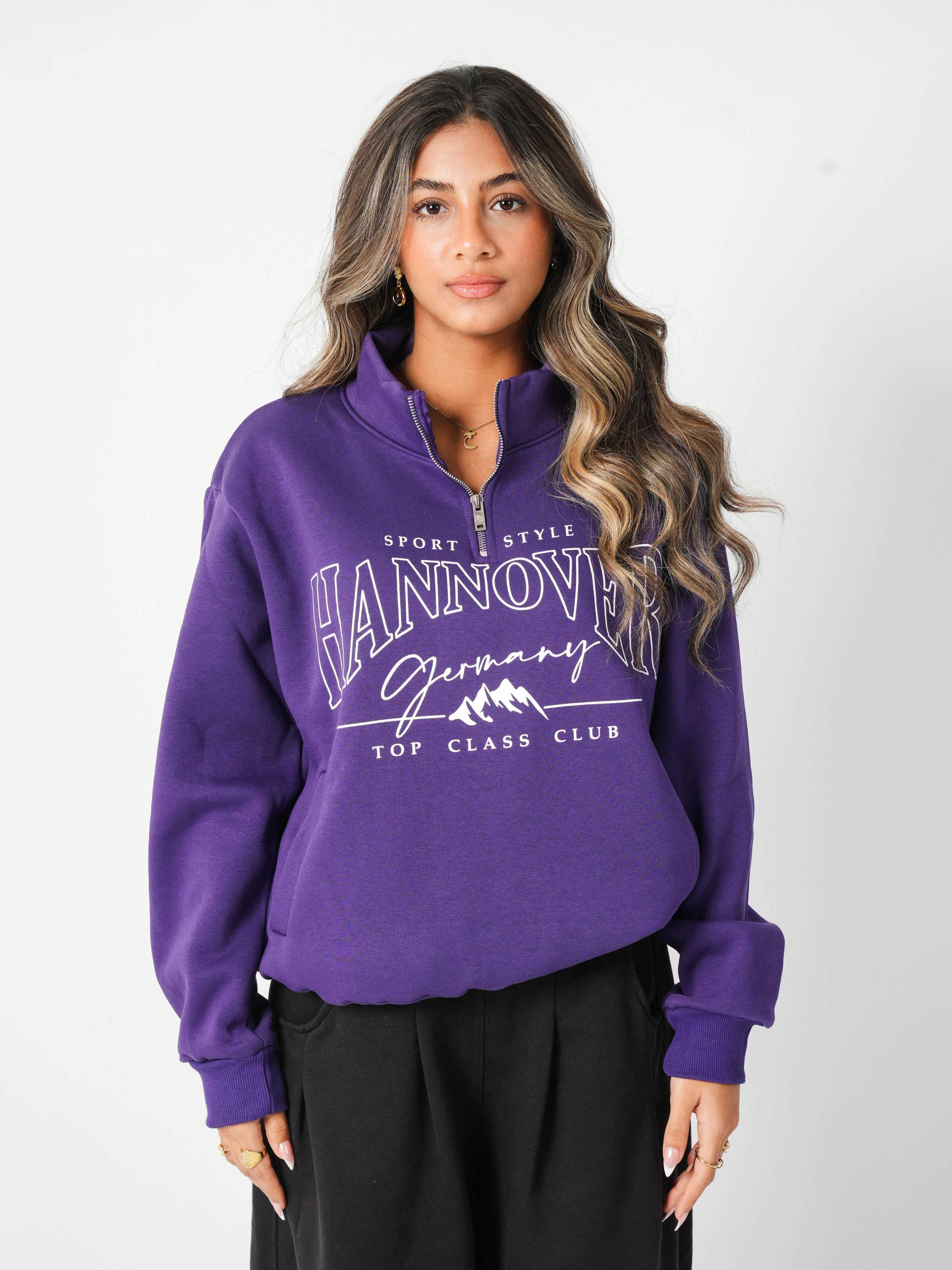 Quarter zipper sweatshirt